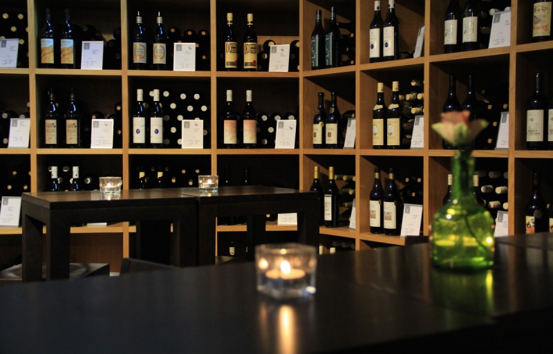 magasin-ISOLA-min_wine_vinorama_wine_bottle_cellar_red_wine_wines_storage_wine_rack-1077047